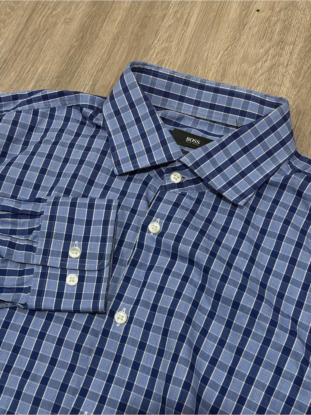 Hugo Boss Stripped Blue Men’s Sz XL sharp fit made in turkey